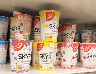 Miniatura: Ten skyr owocowy przebija wersję od...