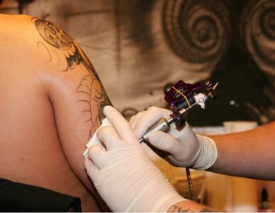 Miniatura: Osoby robiące sobie tatuaże często kopiują...