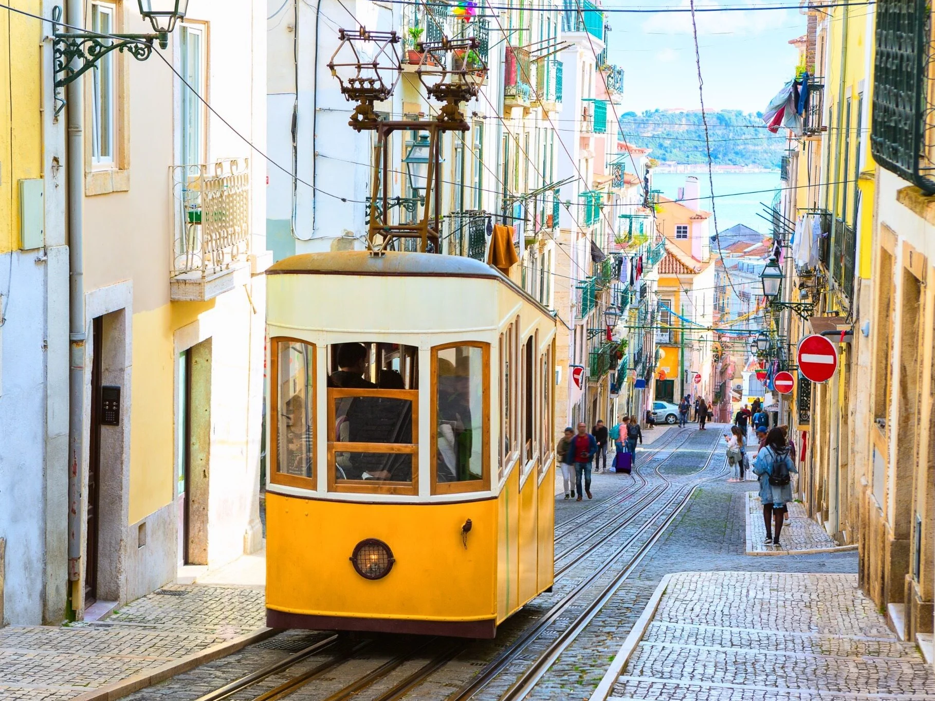 Quiz z geografii. Zagrajmy w państwa i miasta!