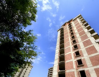 Miniatura: Skoczył z 39 piętra i przeżył!