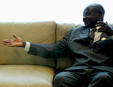 Miniatura: Prezydent Ugandy utrzymał władzę