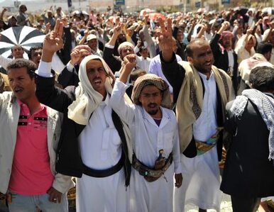 Miniatura: Tysiące Jemeńczyków protestuje. Chcą...