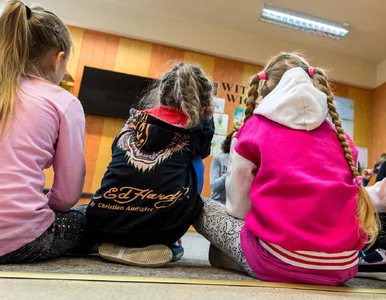 Miniatura: „Dzieci są »wystawiane« w social mediach”....