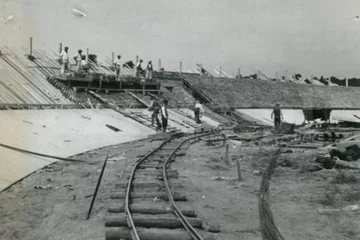 Zasklepienie wirażu południowego. Lipiec 1930r., fot. CAW