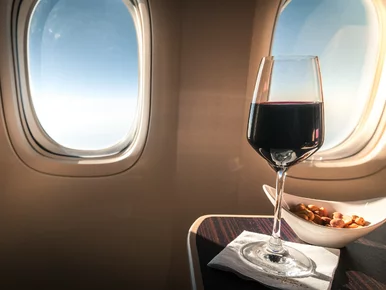 Miniatura: Jak polecieć wyższą klasą bez dopłat?...