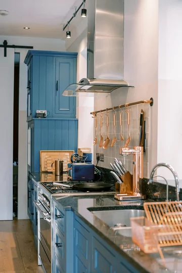 Wnętrza w wakacyjnym klimacie, projekt Red Deer downloadfor.press, Red Deer