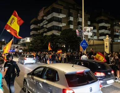 Miniatura: Scholz i Sanchez uwięzieni w budynku w...