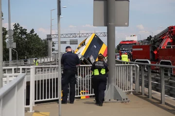 Miejsce wypadku autobusu w Warszawie 