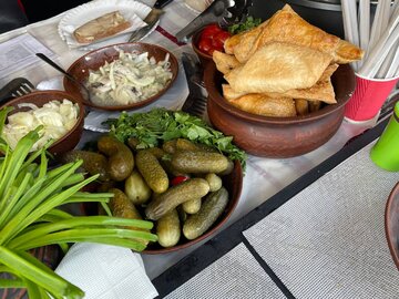 Przekąski na&nbsp;świątecznym jarmarku