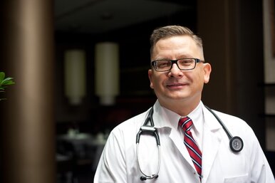 Miniatura: Nie wystarczy obniżyć cholesterol. Prof....