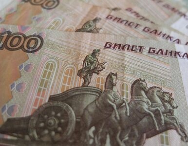 Miniatura: Rubel rekordowo w dół. &#8222;Rosyjski...