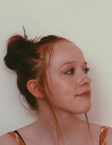 Amybeth McNulty 