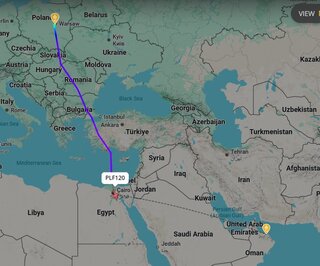 Samolot wojskowy w&nbsp;drodze do&nbsp;Omanu