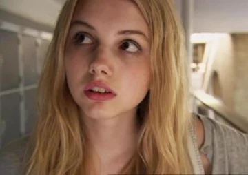 Hannah Murray jako Cassie Ainsworth w serialu „Skins” 