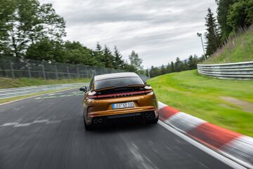 Porsche Panamera z&nbsp;rekordem N&uuml;rburgringu