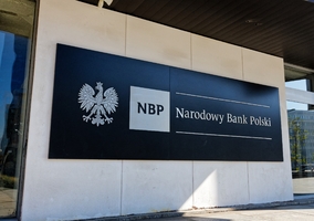 Stopy procentowe bez zmian, ale NBP pozostawia sobie furtkę