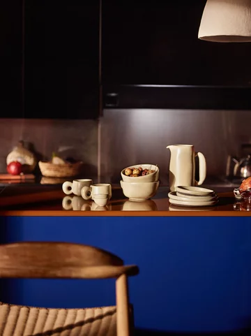 Kolecja A view of Hedonism Kave Home zaprezentowana w domu barcelońskiego fotografa i restauratora Leopoldo Pomésa 