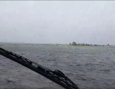 Miniatura: To nagranie jest prawdziwe. Samochód...