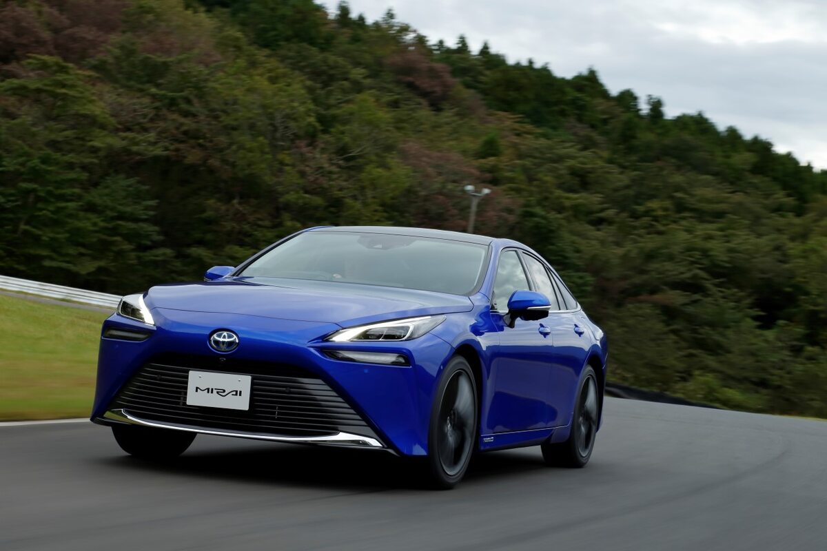 Nowa Toyota Mirai 