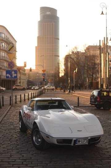 Corvetta Stingray C3 i&nbsp;Jeep Wrangler w&nbsp;Panek CS
