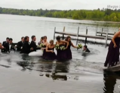 Miniatura: Sesji przed ślubem. Państwo młodzi i...