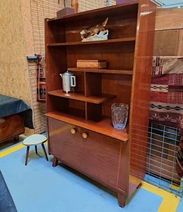 Design vintage na targu staroci w Broniszach 