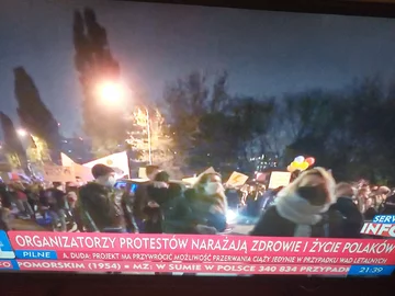 Strajk Kobiet w Warszawie w relacji TVP 