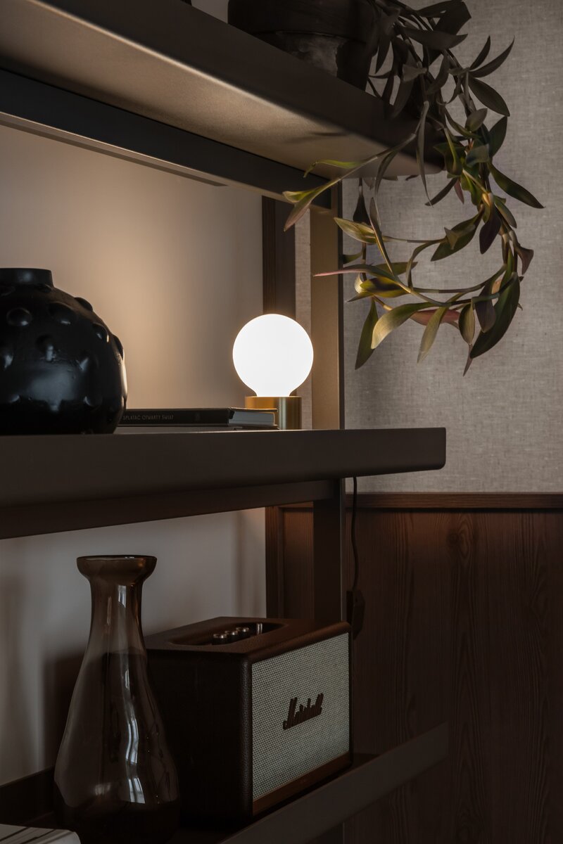 Dwupoziomowy apartament w&nbsp;inwestycji Chronos na&nbsp;warszawskiej Woli, projekt Moderna Design