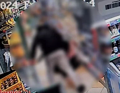 Miniatura: Nastolatkowie pobili pracowników Żabki, bo...