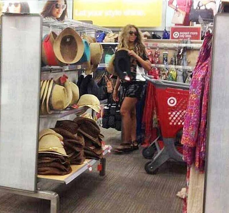 Beyonce w sklepie Target, w 2013 roku 