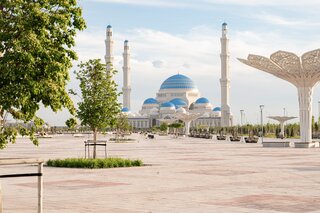 Astana – Miasto przyszłości na wyciągnięcie ręki z PLL LOT