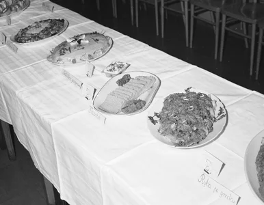 Miniatura: Co jadło się w PRL-u? Wspominkowy QUIZ