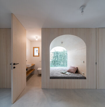 Nowoczesne mieszkanie w&nbsp;starym domu, projekt Atelier 111