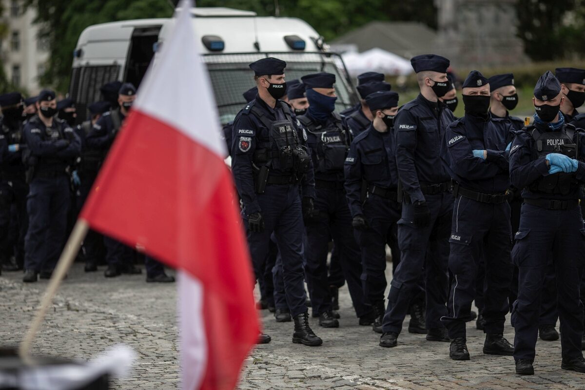 Policja podczas protestu przedsiębiorców w Warszawie 