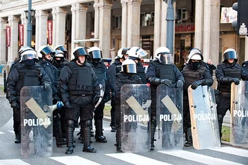 Policja była od początku zwarta i gotowa (fot. Jakub Czermiński)