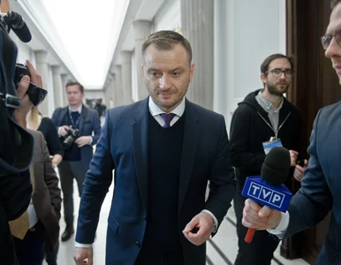 Miniatura: Dziennikarz TVP „w pogoni” za posłami PO....