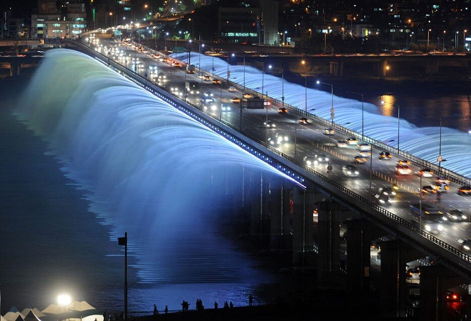 The Banpo Bridge, Korea Południowa (epicdash.com)
