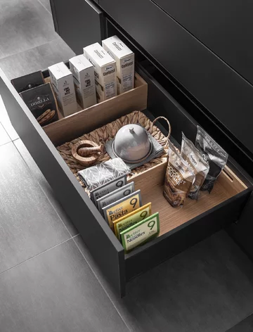 Systemy wyposażenia szuflad i szaf marki PEKA PEKA, kuchnia