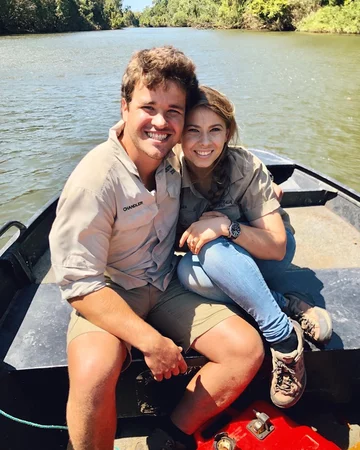 Bindi Irwin i Chandler Powell 