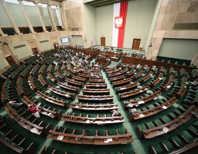 Miniatura: Poseł PSL tłumaczy: komisja śledcza nic...