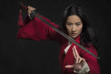 Kadr z filmu „Mulan” (2020) 