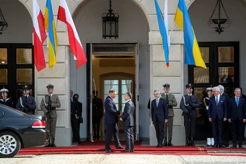 Powitanie Wołodymyra Zełenskiego przez prezydenta Andrzeja Dudę 