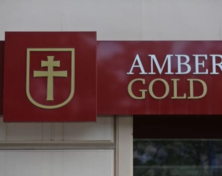 Miniatura: Amber Gold wciąż przyjmuje wpłaty, ale......