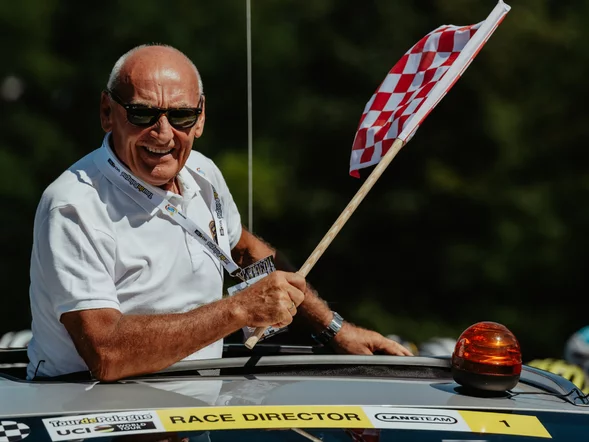 Miniatura: Czesław Lang: Spałem w łóżku z rowerem....