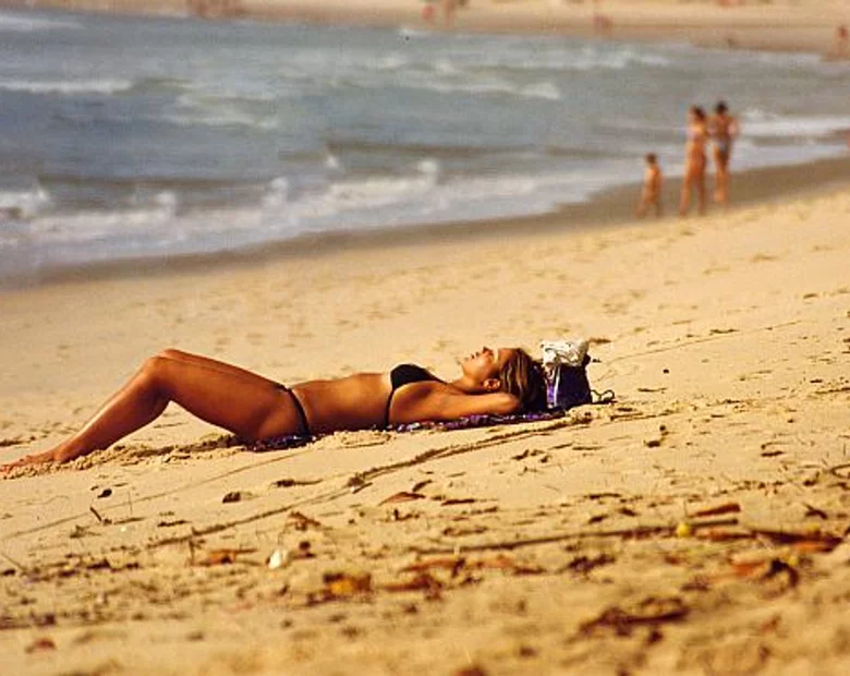 Miniatura: Młodzi Polacy pokochali podróże last minute