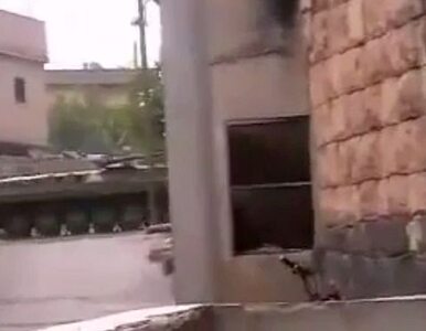 Miniatura: Syria: czołgi ostrzelały miasto Hims