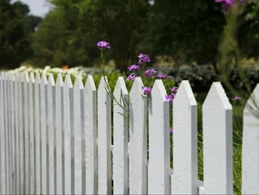 Miniatura: Płot z podatkiem do zapłacenia? Resort...
