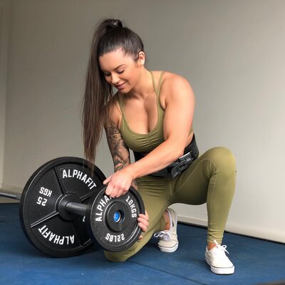 Miniatura: 24-letnia pielęgniarka zachęca, aby...