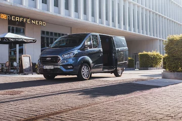 Ford Transit Custom Plug-In Hybrid 