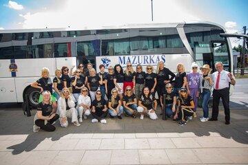 Zgrupowanie uczestniczek projektu &bdquo;Kwiat Dojrzałości 2024&rdquo;